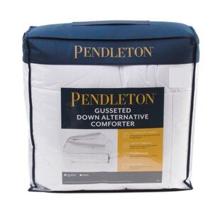 PENDLETON Printed Gusset Down Alternative Comforter